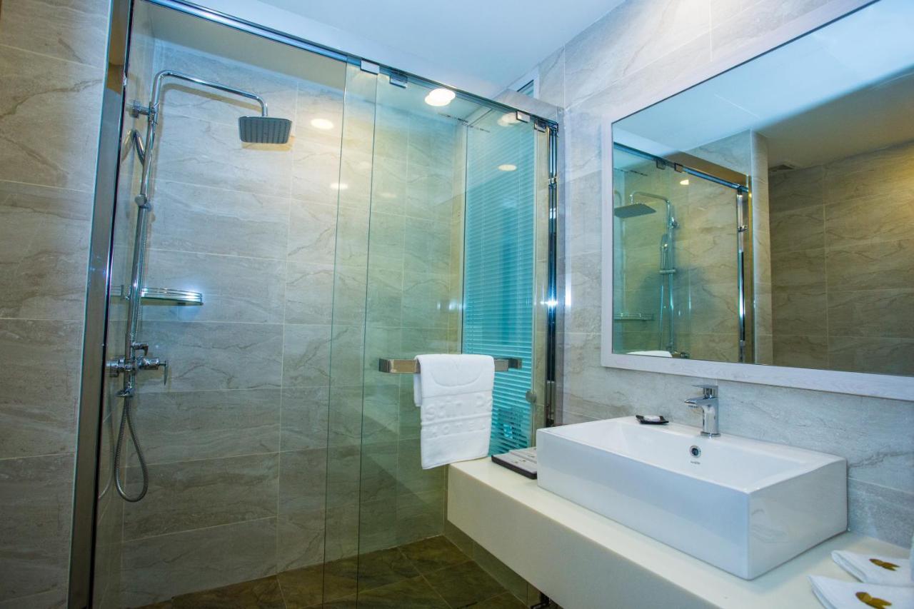 Austin Park Hotel Johor Bahru Exterior photo