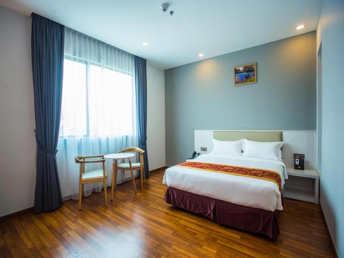 Austin Park Hotel Johor Bahru Exterior photo